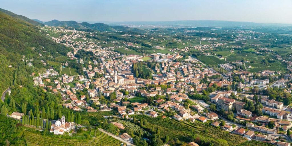 Veduta di Valdobbiadene da San Floriano